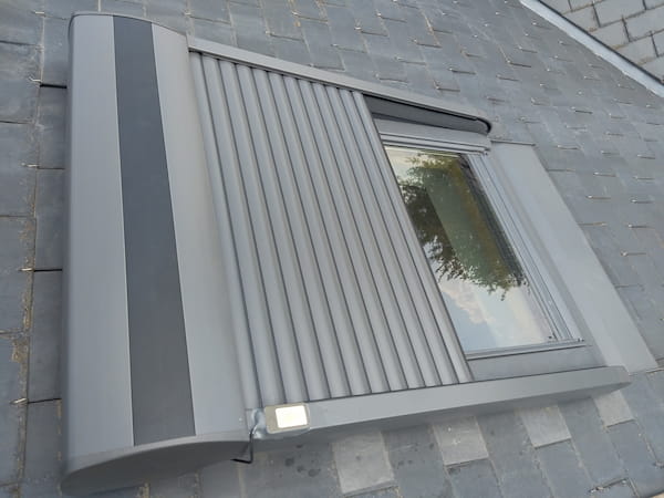 Photo fenetres de toit volet roulant